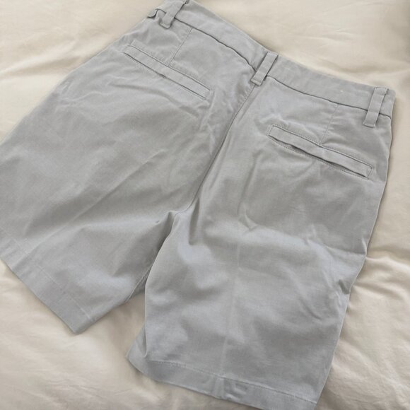 Lululemon Commission Classic-Fit Short 7" - Size 30 - Off White Light Grey - Picture 2 of 5